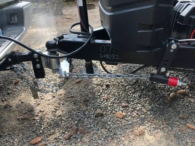 Can You Use a Sway Bar Without Weight Distribution Hitch on your Travel Trailer?